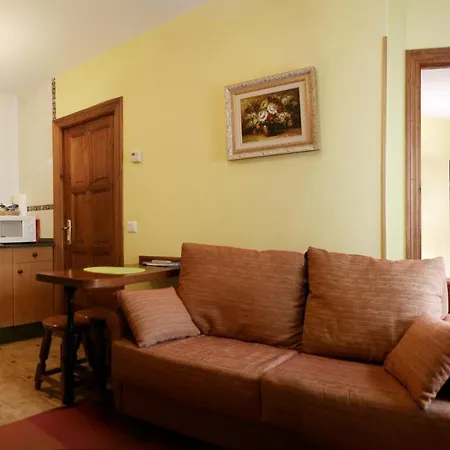 Apartamentos La Regoria Arenas De Cabrales Exterior photo